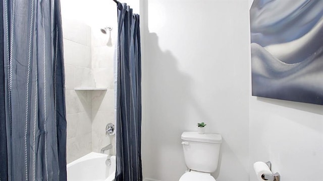 5412 Windstone Ln, Norman, OK 73072 - bathroom with toilet and shower / bathtub combination with curtain