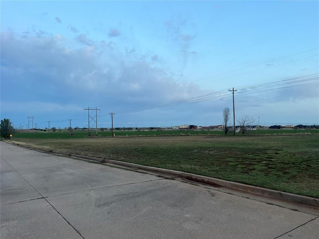 310 Mitchell Dr, Kingfisher, OK 73750