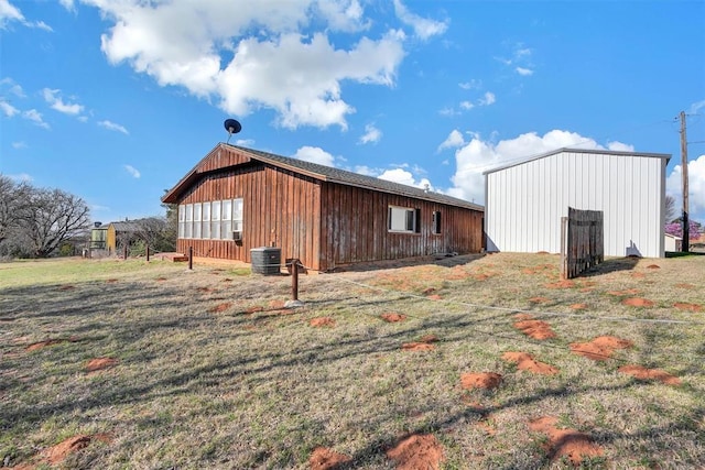 9872 N 2121st Pl, Butler, OK 73625 - view of pole building featuring cooling unit
