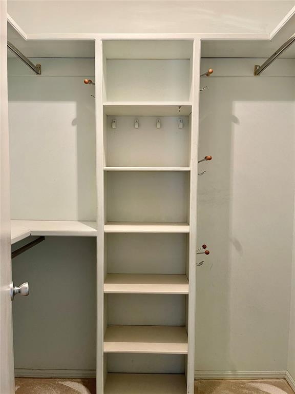 10900 Willow Grove Rd, Oklahoma City, OK 73120 - view of walk in closet