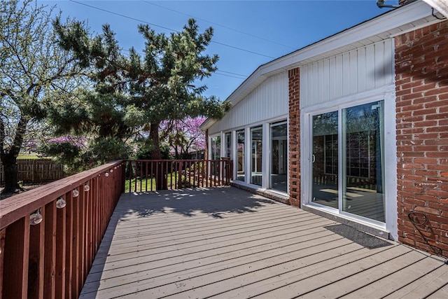 10900 Willow Grove Rd, Oklahoma City, OK 73120 - view of wooden terrace