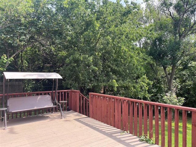 10900 Willow Grove Rd, Oklahoma City, OK 73120 - view of wooden terrace