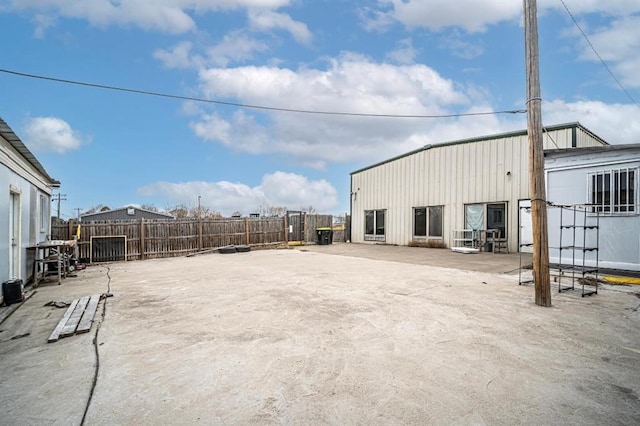 1333 W 1st St, Wewoka, OK 74884 - exterior space with fence