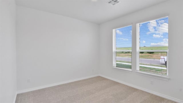 5502 Windstone Ln, Norman, OK 73072 - unfurnished room with light colored carpet