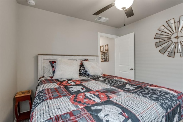 1624 NE 32nd St, Moore, OK 73160 - bedroom featuring ceiling fan