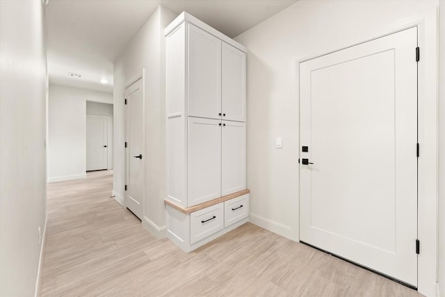 11713 NW 105th St, Yukon, OK 73099 - mudroom featuring light wood-style floors, baseboards, and recessed lighting