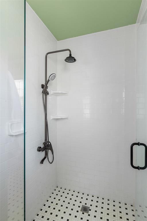 1716 Westminster Pl, Nichols Hills, OK 73120 - full bathroom with a shower stall