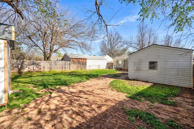 109 W Marshall Dr, Midwest City, OK 73110 - photo 20