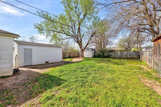 109 W Marshall Dr, Midwest City, OK 73110 - photo 22