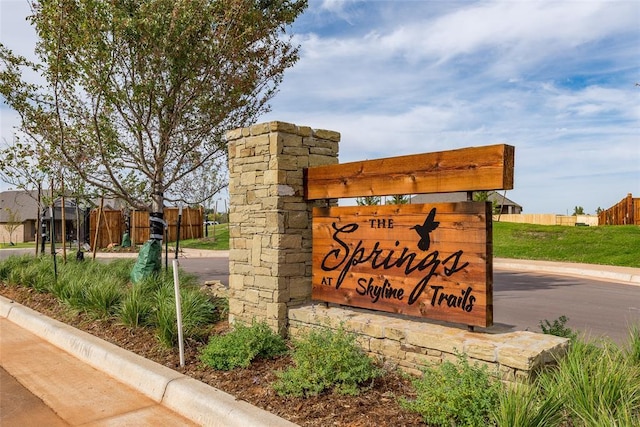 12712 NW 1st Ct, Yukon, OK 73099 - view of community / neighborhood sign