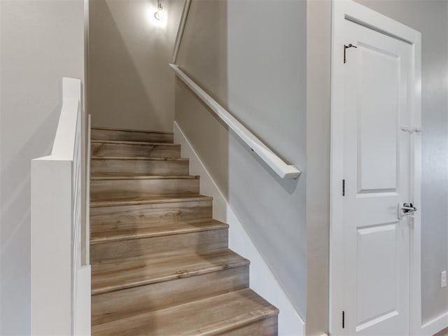 8129 NW 153rd St, Edmond, OK 73013 - view of stairway