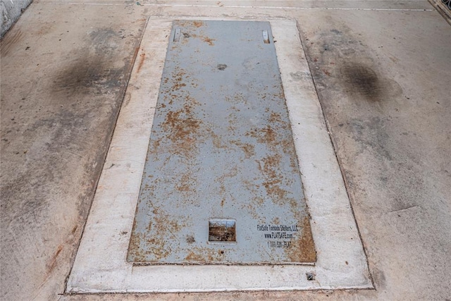 8301 NW 146th St, Oklahoma City, OK 73142 - view of storm shelter