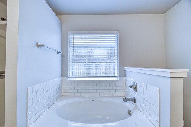 13412 Arrowhead Blvd, Yukon, OK 73099 - bathroom with a bath