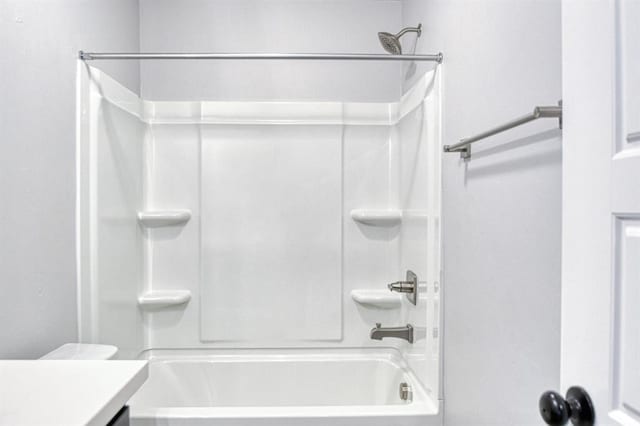 13412 Arrowhead Blvd, Yukon, OK 73099 - bathroom featuring shower / bathtub combination