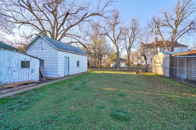 1011 W Mansur Ave, Guthrie, OK 73044 - view of yard with an outdoor structure