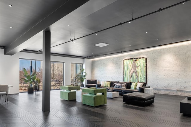 518 Colcord Dr, Oklahoma City, OK 73102 - lobby featuring visible vents