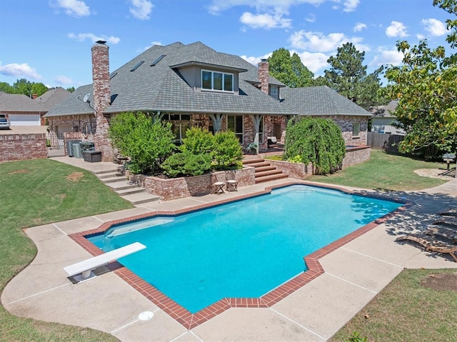 2817 Sweetbriar Way, Edmond, OK 73034 - outdoor pool with a patio area and a diving board
