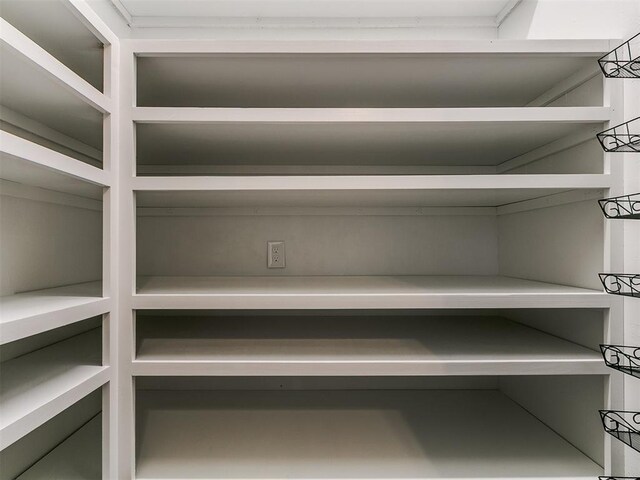2809 Morgan Trace Rd, Yukon, OK 73099 - view of storage area