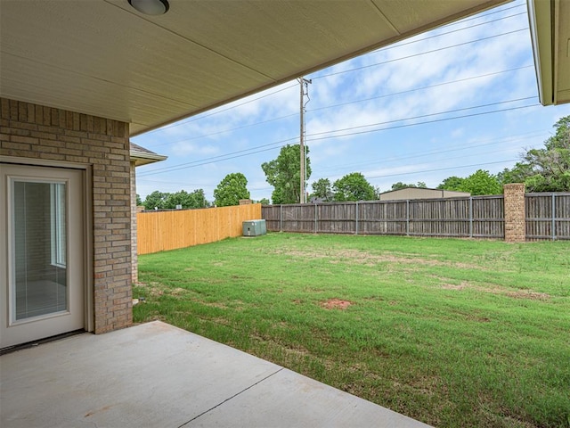 12125 SW 45th Ter, Mustang, OK 73064 - view of yard featuring a patio area
