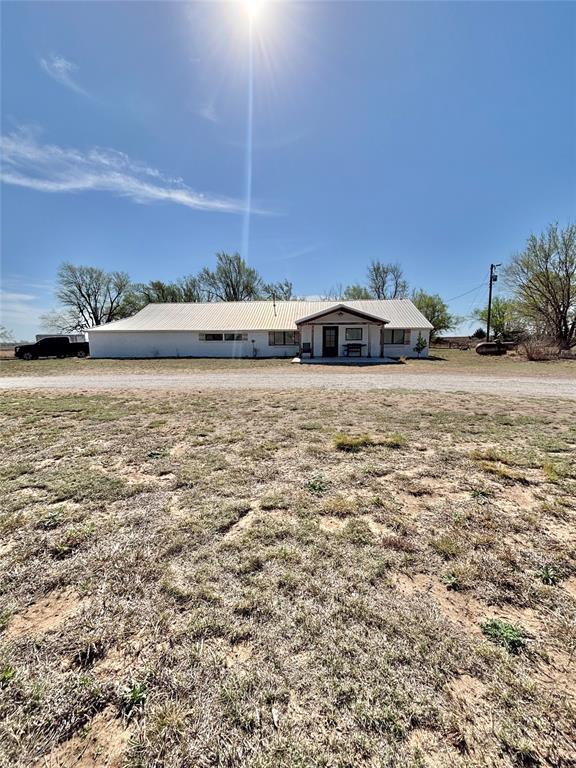 9737 NE State Highway 15, Shattuck, OK 32911 - exterior space