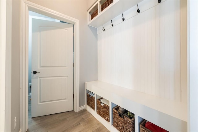 1412 NW 34th St, Oklahoma City, OK 73118 - mudroom with light wood-type flooring