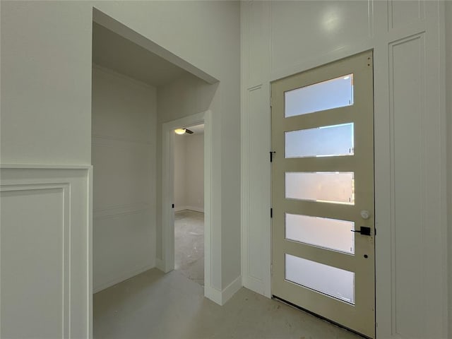 7120 NW 155th St, Edmond, OK 73013 - entrance foyer with a decorative wall