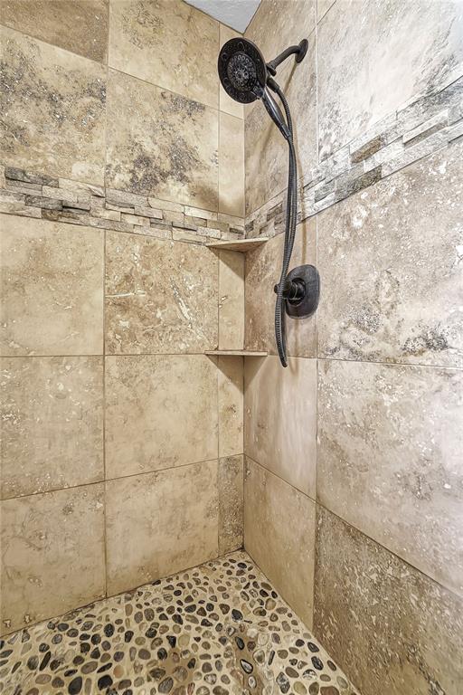13989 US Highway 183, Hobart, OK 73651 - bathroom view of a tile shower