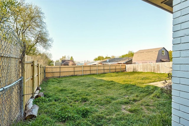 7440 NW 5th Ter, Oklahoma City, OK 73127 - view of yard with a fenced backyard