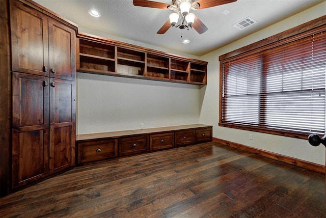 mudroom with a ceiling fan, baseboards, visible vents, recessed lighting, and dark wood-style flooring