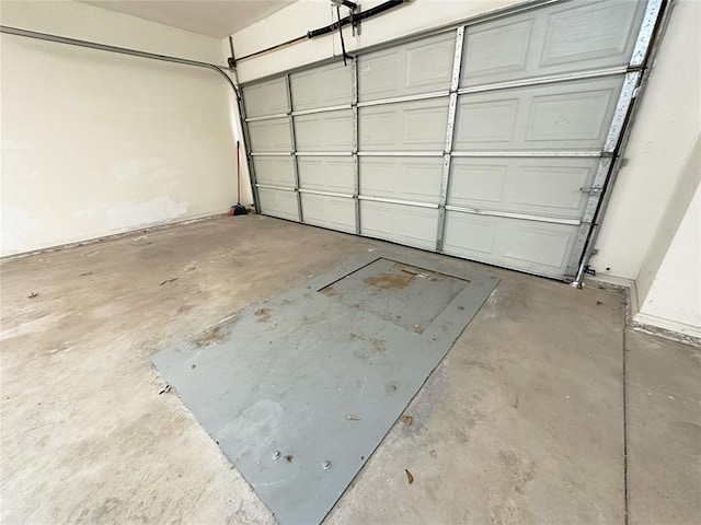 4000 Harrogate Dr, Norman, OK 73072 - view of garage