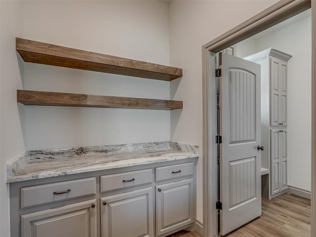 1209 Jozie Way, Tuttle, OK 73089 - bar with light wood finished floors