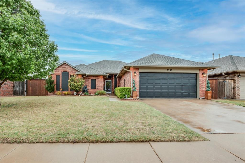 7309 Green Meadow Ln, Oklahoma City, OK 73132 - photo 1