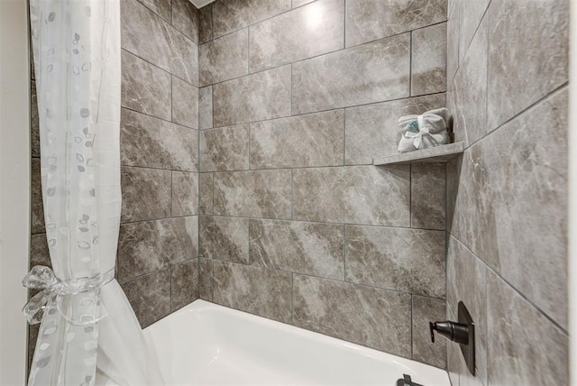 5513 Carmel Creek Dr, Mustang, OK 73064 - bathroom featuring shower / bathtub combination with curtain