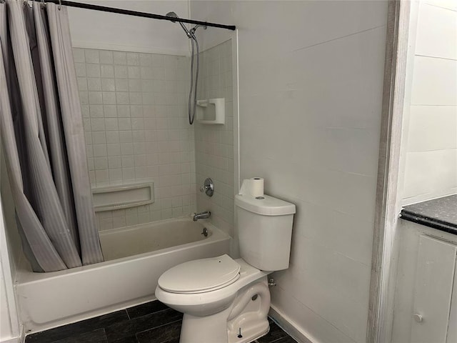 314 N Maryland Ave, Mangum, OK 73554 - bathroom with toilet and shower / tub combo