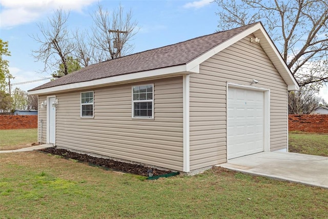 6200 N Styll Rd, Oklahoma City, OK 73112 - detached garage with driveway