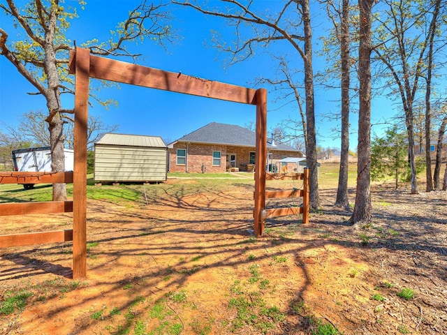 21608 SE 95th St, Mcloud, OK 74851 - view of yard