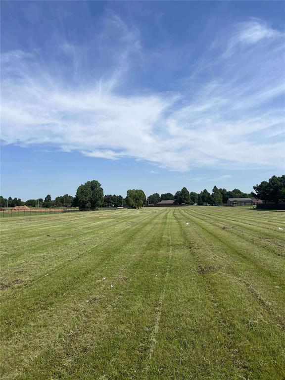 E Chad Dr, Tuttle, OK 73179