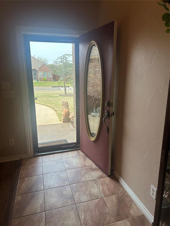 11824 Bellhurst Ave, Oklahoma City, OK 73162 - photo 8