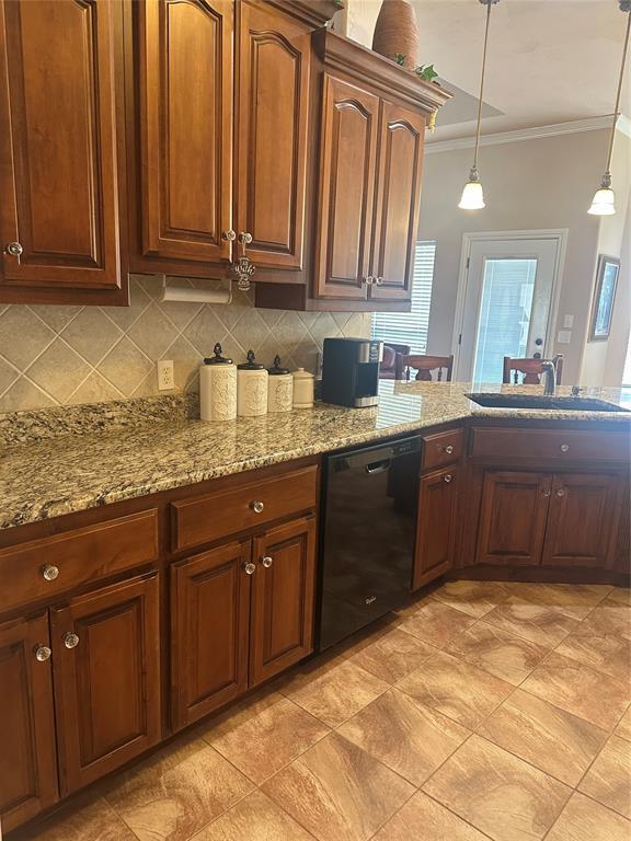 11824 Bellhurst Ave, Oklahoma City, OK 73162 - photo 22