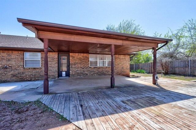 1809 W Aqua Clear Dr, Mustang, OK 73064 - deck with fence