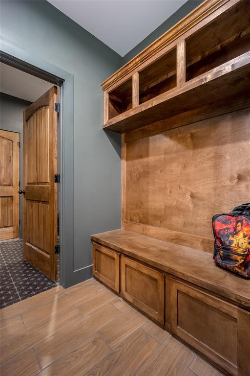 2040 County Road 1336, Blanchard, OK 73010 - mudroom with light wood-style floors