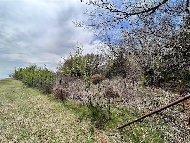1016 Canyon Ridge Rd, Clinton, OK 73601 - view of yard