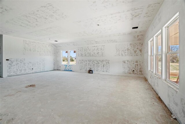4605 Lincoln Lndg, Harrah, OK 73045 - view of spare room