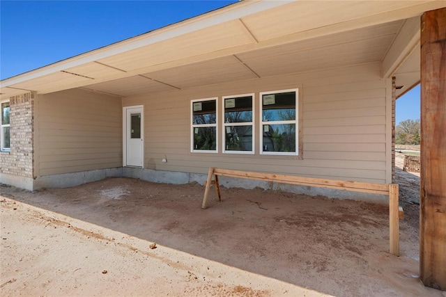 4605 Lincoln Lndg, Harrah, OK 73045 - view of property entrance