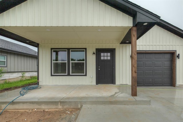 528 NW 112th St, Oklahoma City, OK 73114 - view of front of home featuring a garage and concrete driveway