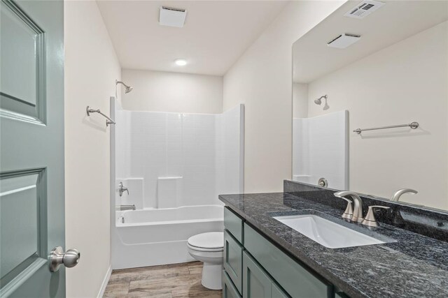 4637 Lincoln Lndg, Harrah, OK 73045