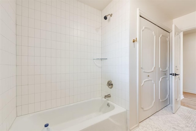 2501 NW 121st St, Oklahoma City, OK 73120 - full bath featuring tub / shower combination and baseboards