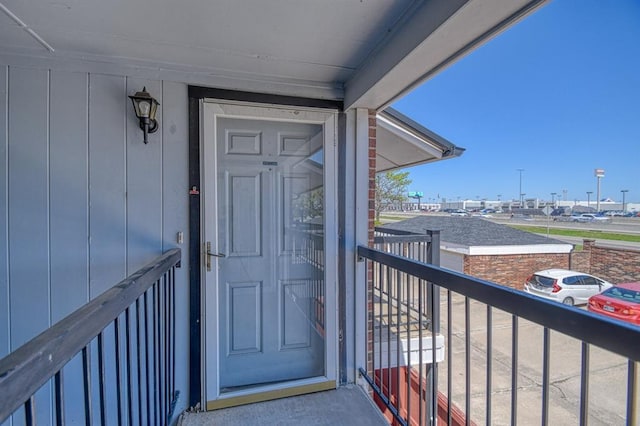 3003 River Oaks Dr Unit 215, Norman, OK 73072 - entrance to property featuring a balcony