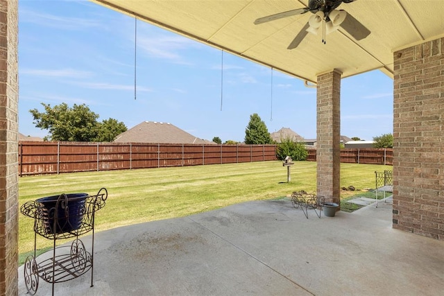 18395 Wild Horse Trl, Norman, OK 73072 - view of patio / terrace with a fenced backyard and a ceiling fan