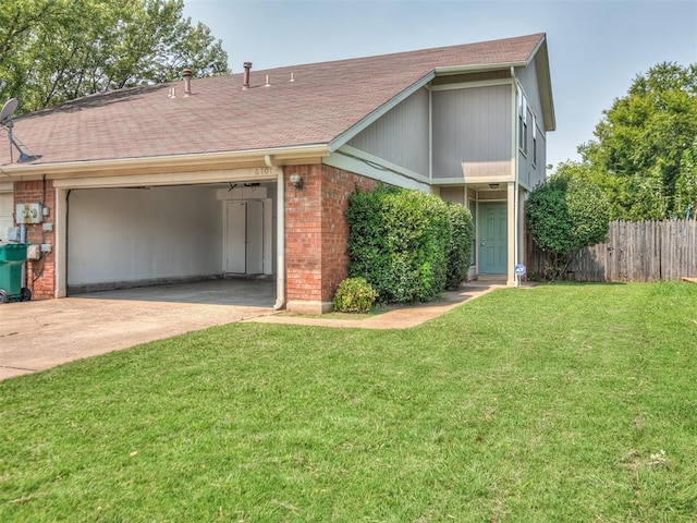 view of front of home featuring fence, a front lawn, brick siding, a garage, and concrete driveway